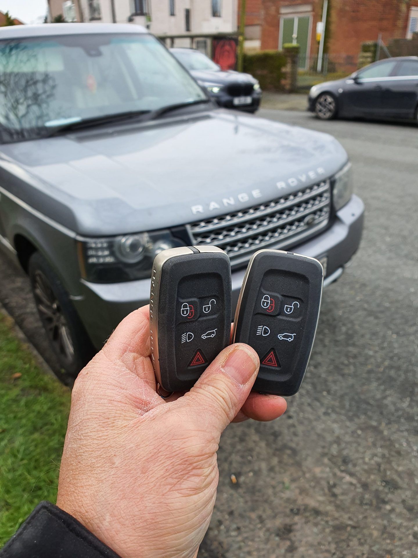 Pair of Range Rover keys supplied by Monument Locksmiths Cumbria